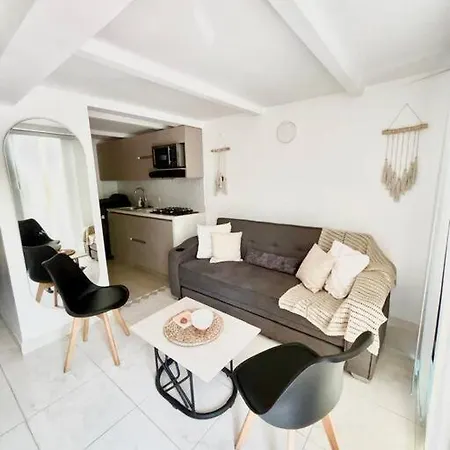 Apartamento Cerca Al Poblado Medellín Exterior foto