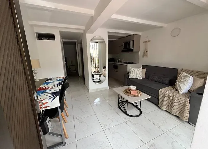 Apartamento Cerca Al Poblado